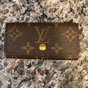 Louis Vuitton 4 Key Holder